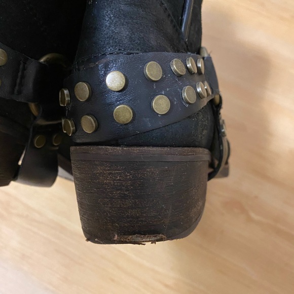 UGG Black Suede Ankle Bootie - Picture 5 of 8